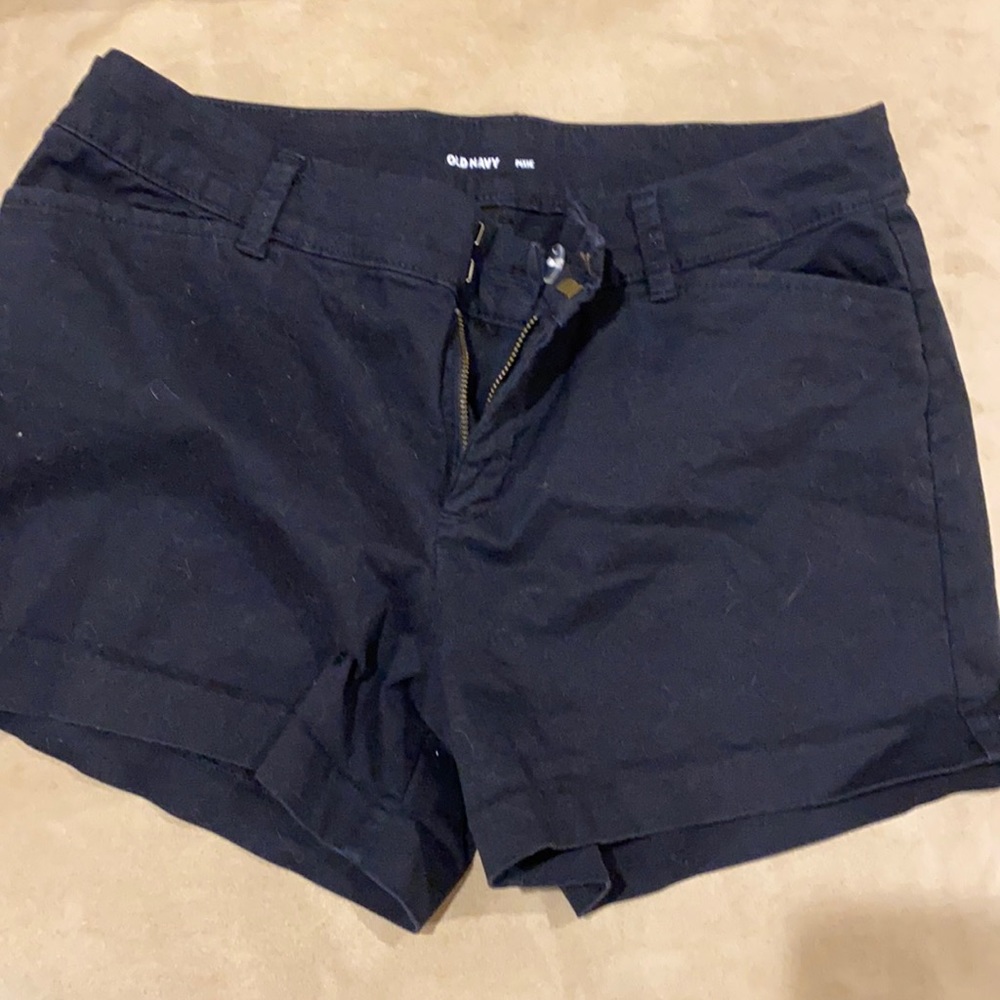 Old navy, size 6 black pixie shorts